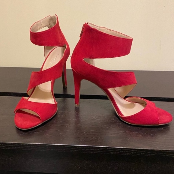Christian Siriano Elegant Red Strappy Heels BRAND NEW - Picture 5 of 5